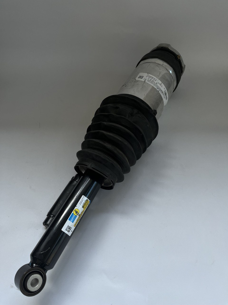 Амортизатор пневмо задній правий на Tesla MХ (У/Т)