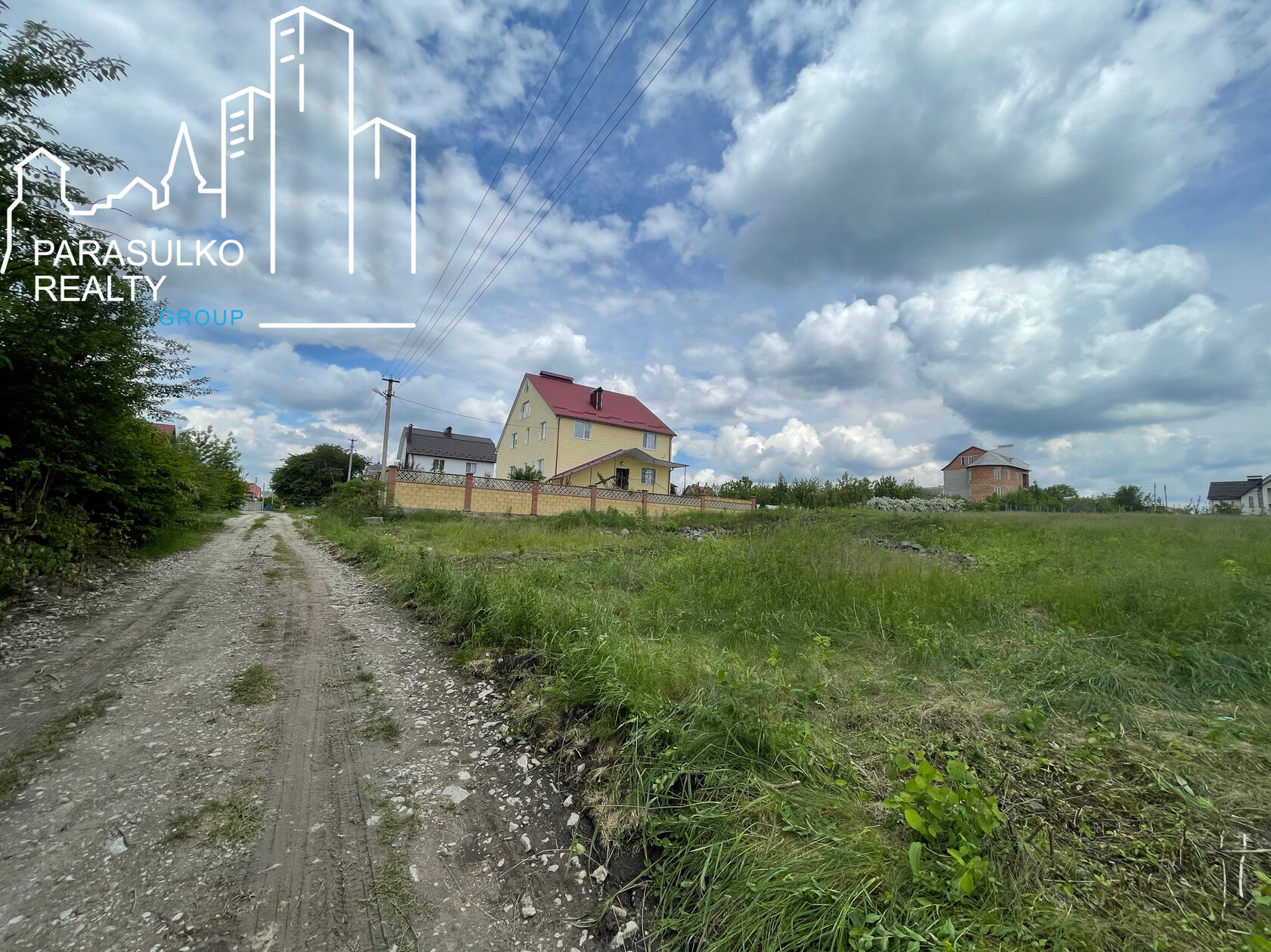 Земельна ділянка 4 км до центру міста