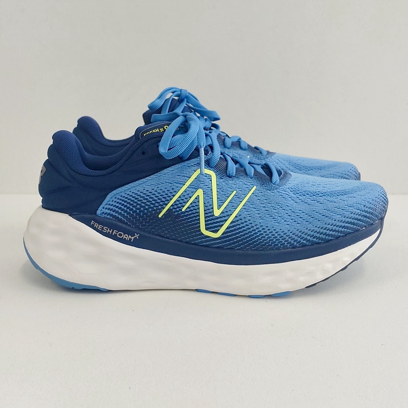Кросівки NEW BALANCE  (41.5)