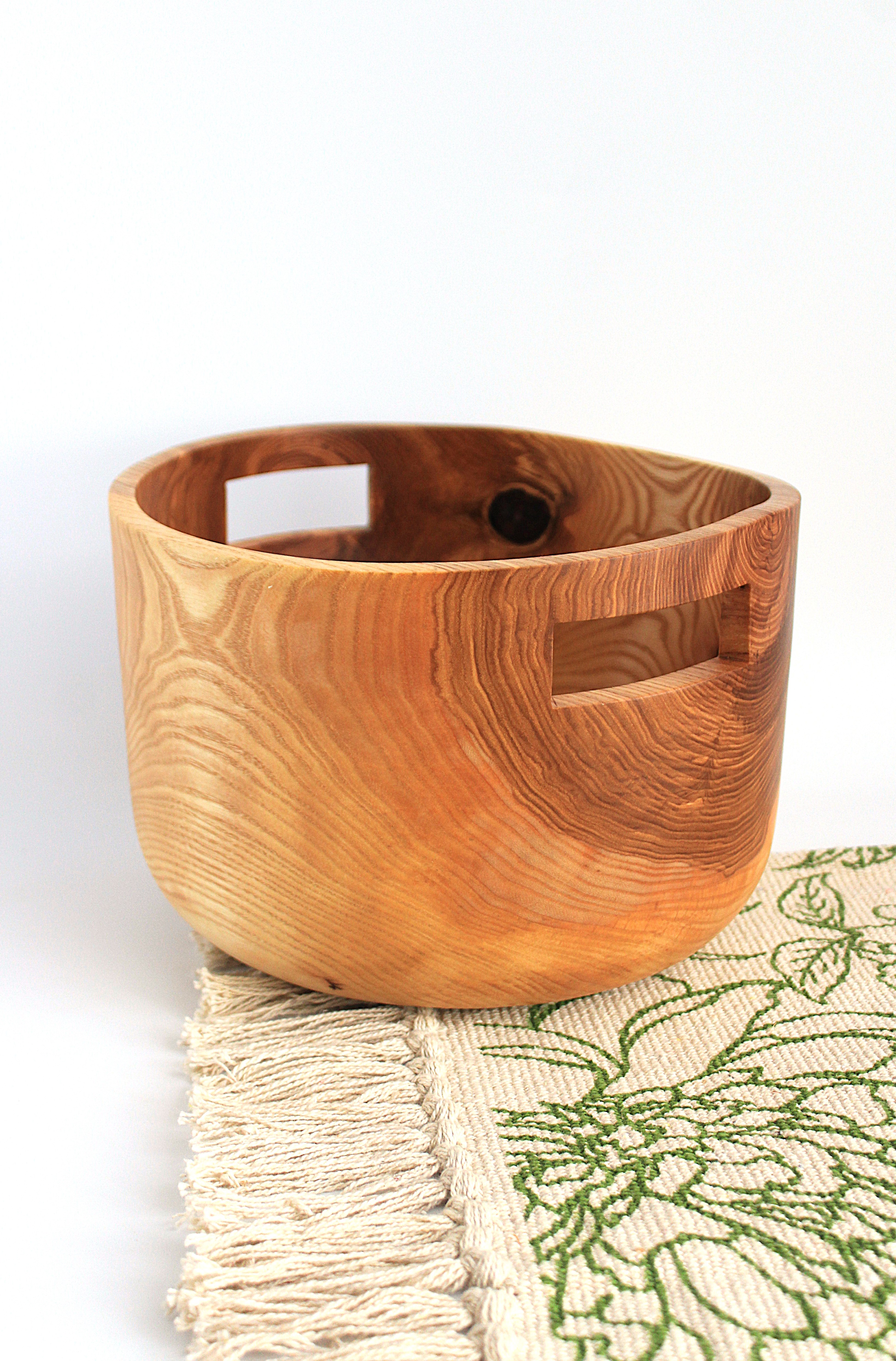 Дерев'яна ємкість для зберігання меду