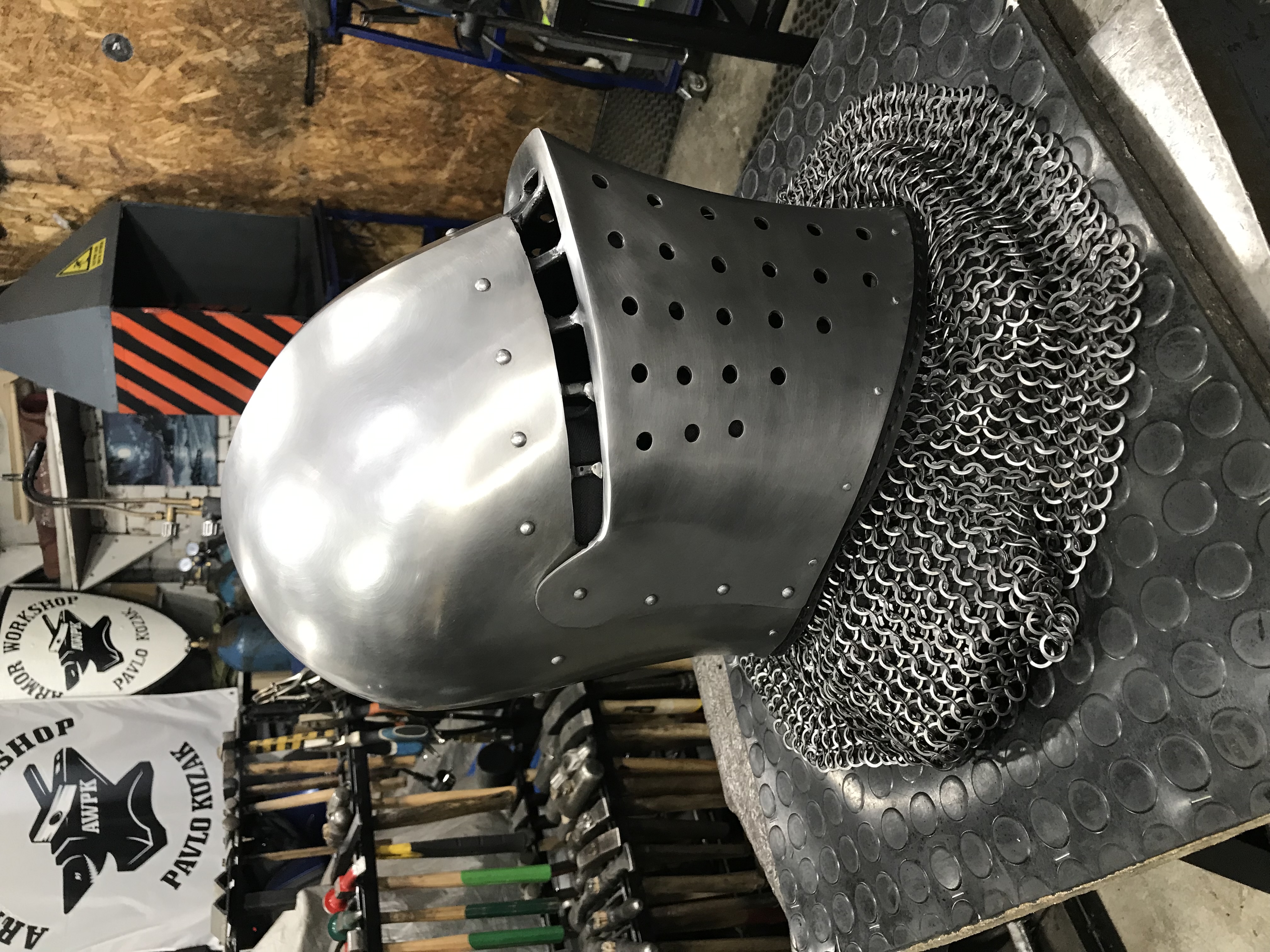 Armor helmet “Greithelm” with aventail