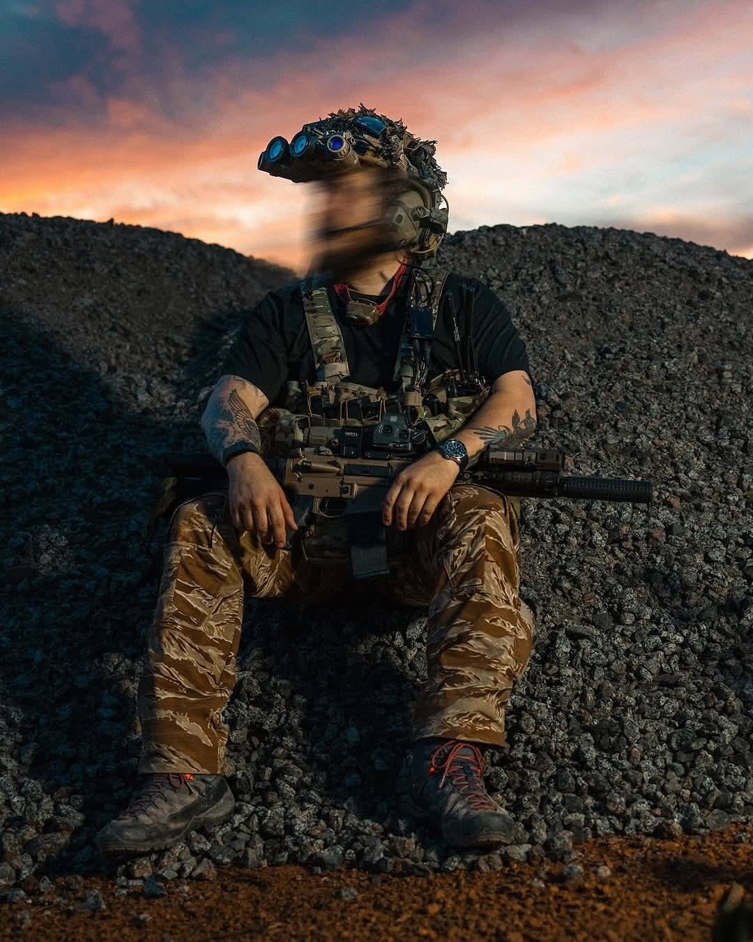 Тактичні бойові штани "Combat Pants Gen.3 Desert Stripe" від бренду "TMC GEAR."