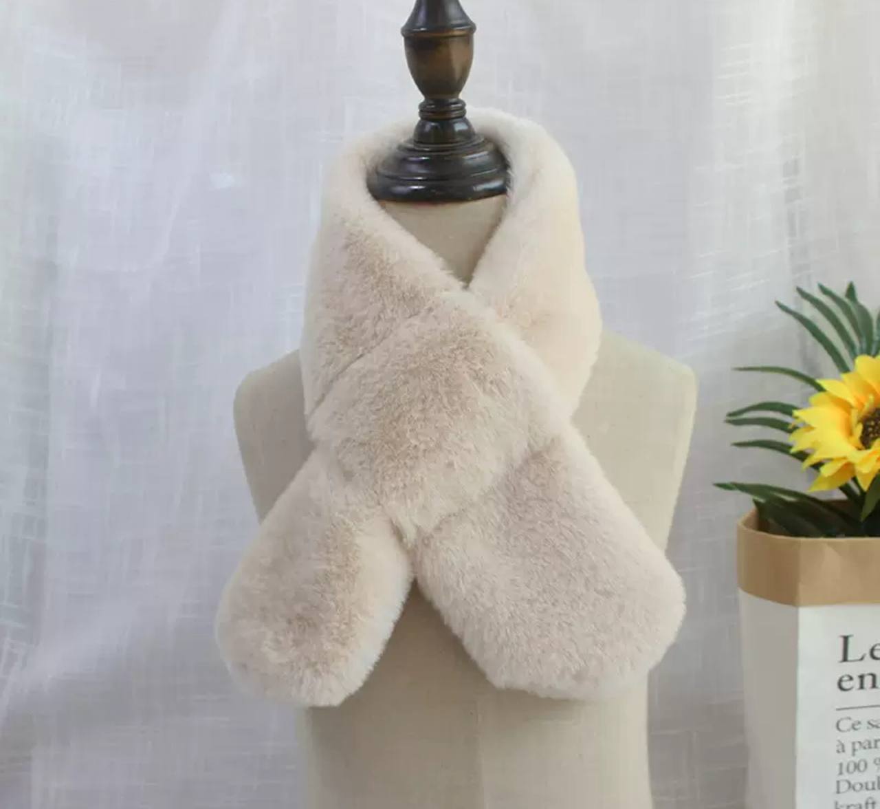 Шарф дитячий пухнастий, бежевий