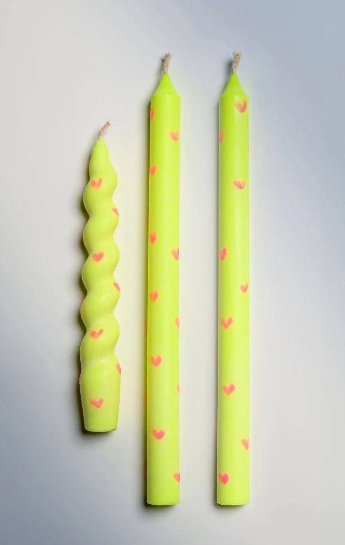 Love-is-Love – столові неонові свічки у червоне серденько, набір з 3 шт