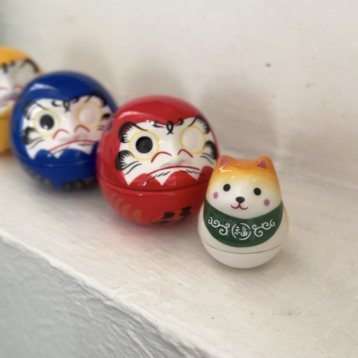 Дарума собака, фігурка для чаювань на удачу