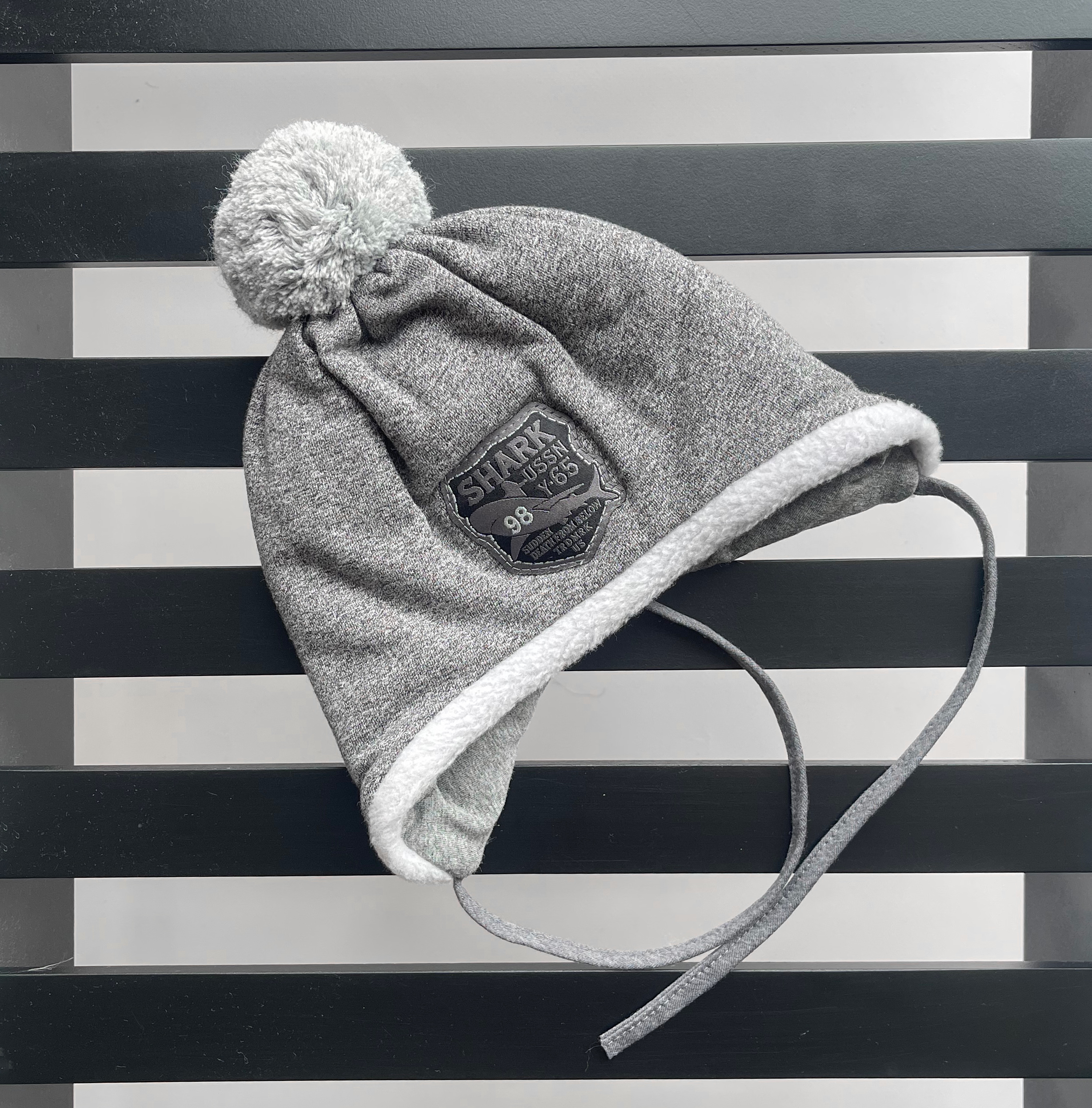 Зимова шапка "Акула"