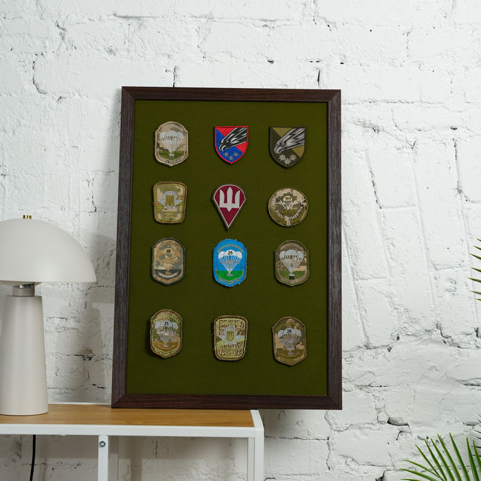 Стенд для шевронів