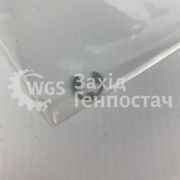 Кільце стопорне R72653 [John Deere]