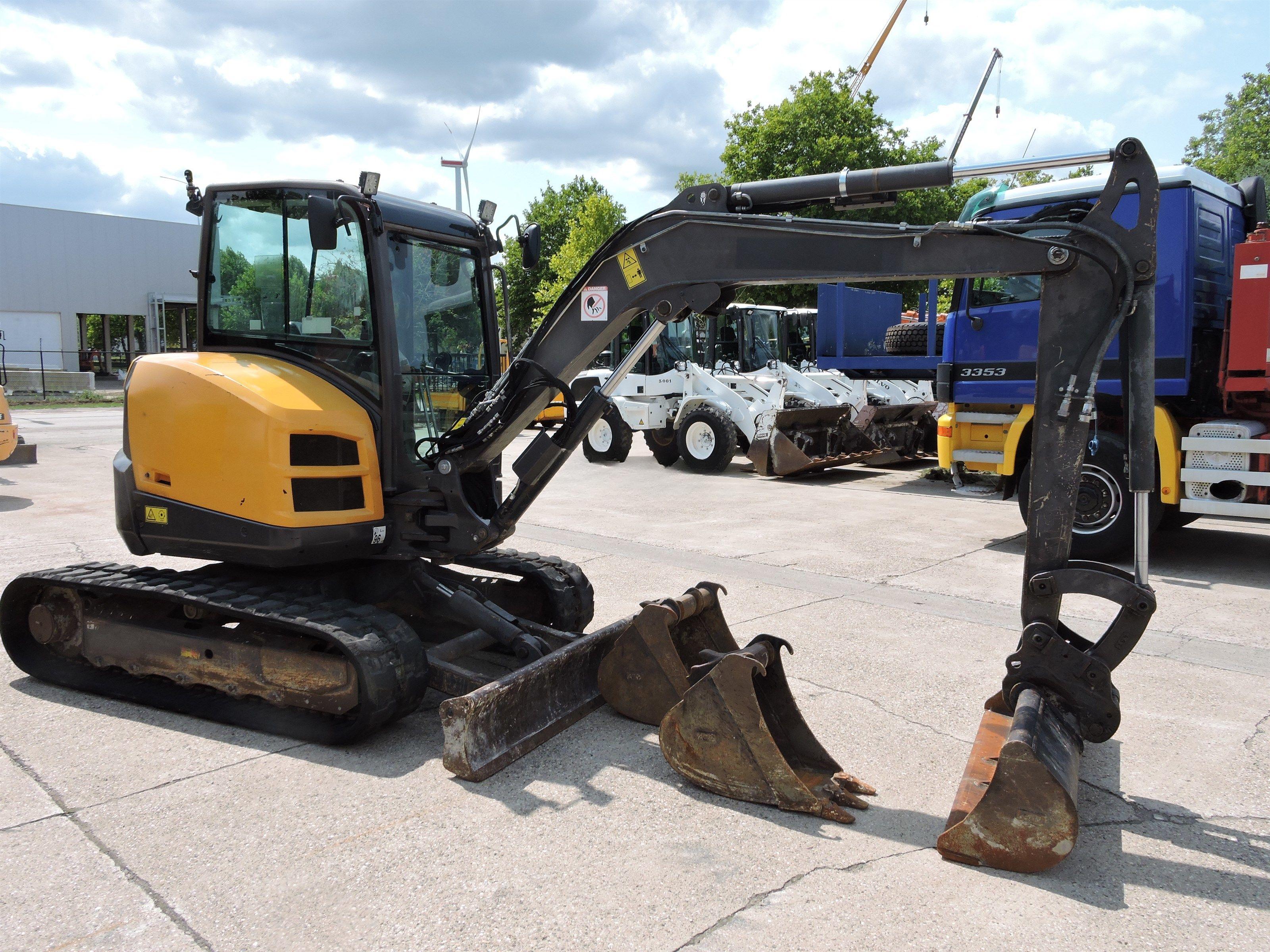 Міні екскаватор | VOLVO ECR50D | 2016 рік | 4.019 мотогодини|