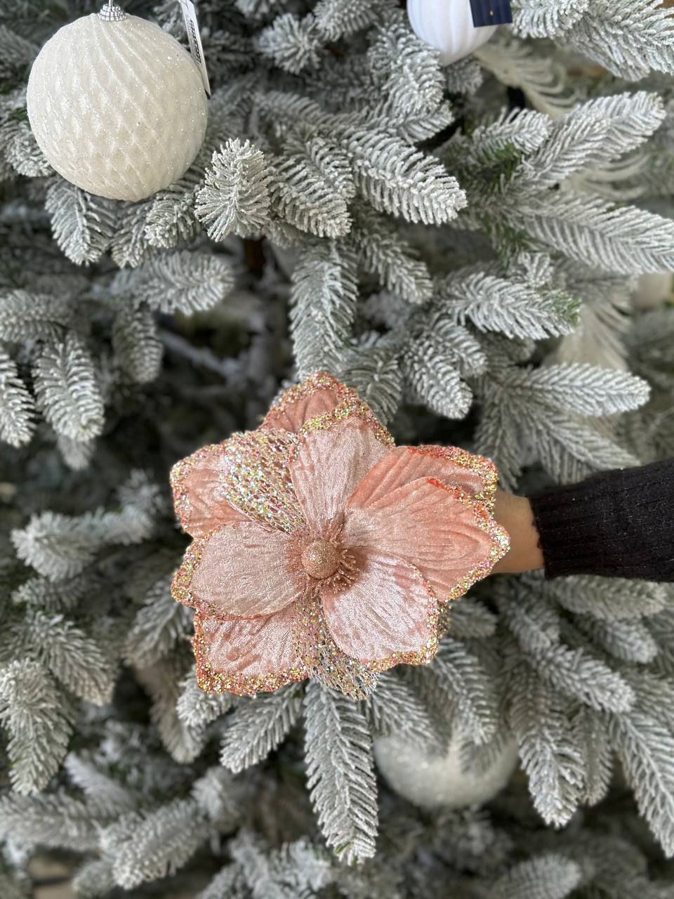 Декоративна квітка Магнолія 19 см, довжина ніжки 35 см