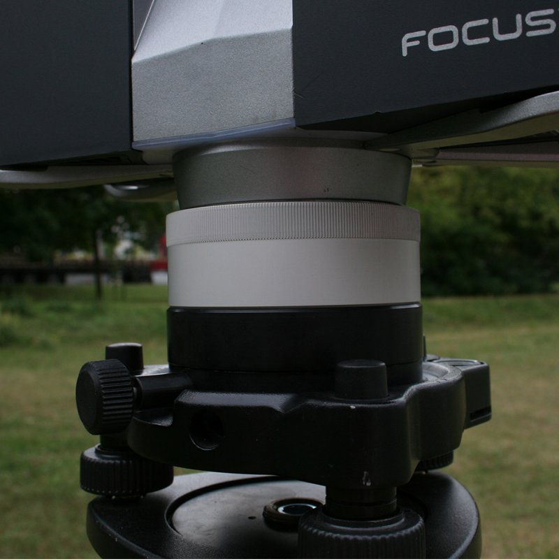 Rotatable tripod adapter for FARO Focus 