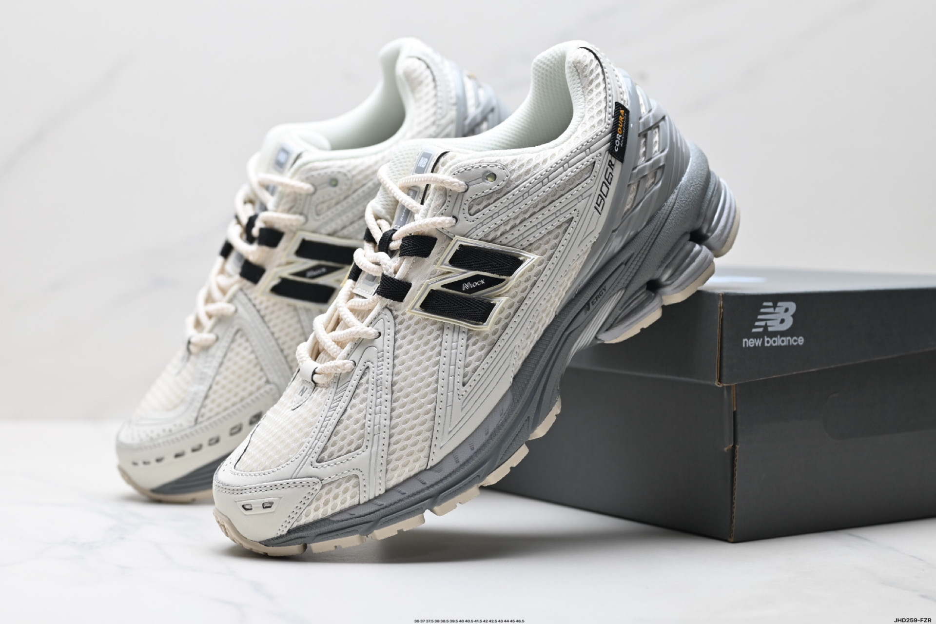 New Balance  U1906ROC