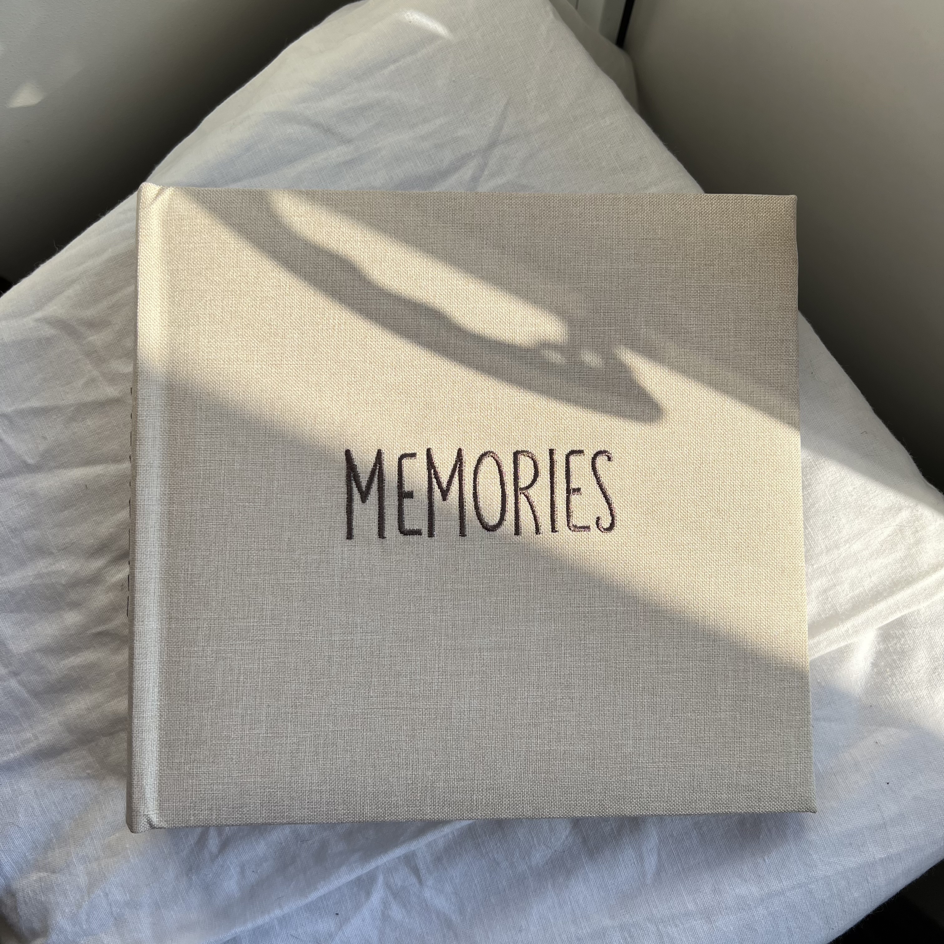 Альбом для фотографій на 200 фото Memories світлий