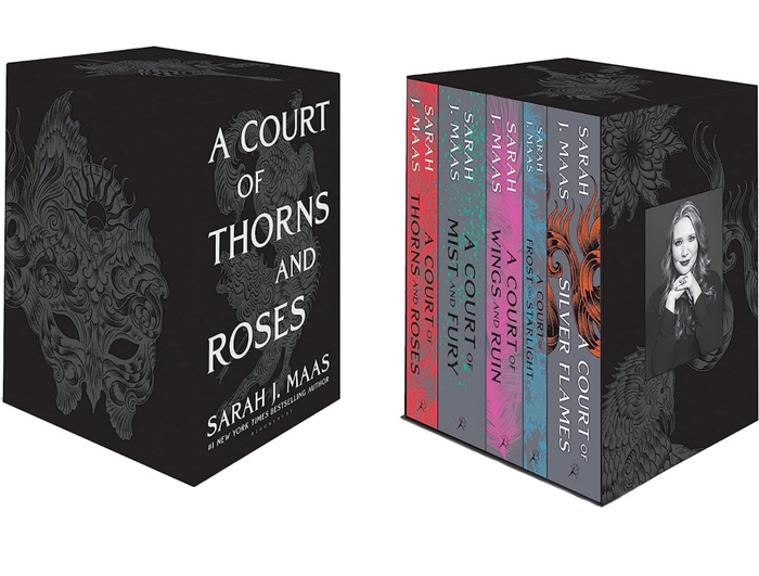 A court of thrones and roses box Sarah J. Maas