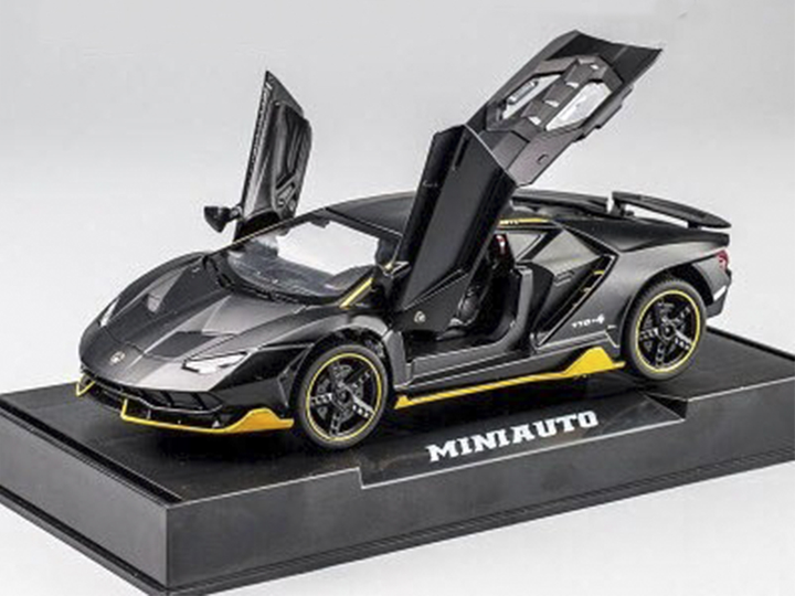 Модель автомобіля Lamborghini LP770 1:32