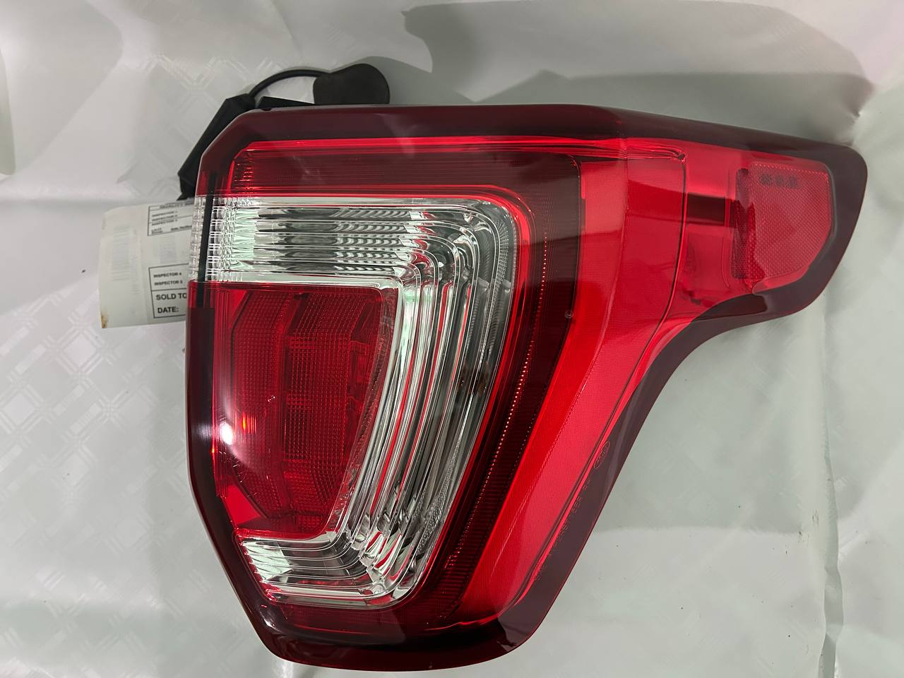 Ford Explorer б.у оригінал Права в крило 2016 - 2019 роки