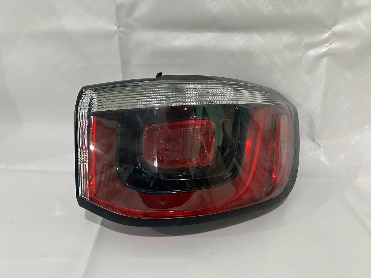 Jeep Compass 2 Права сторона Б/у оригінал (Пасажирська сторона в крило)  2017 - 2024 роки