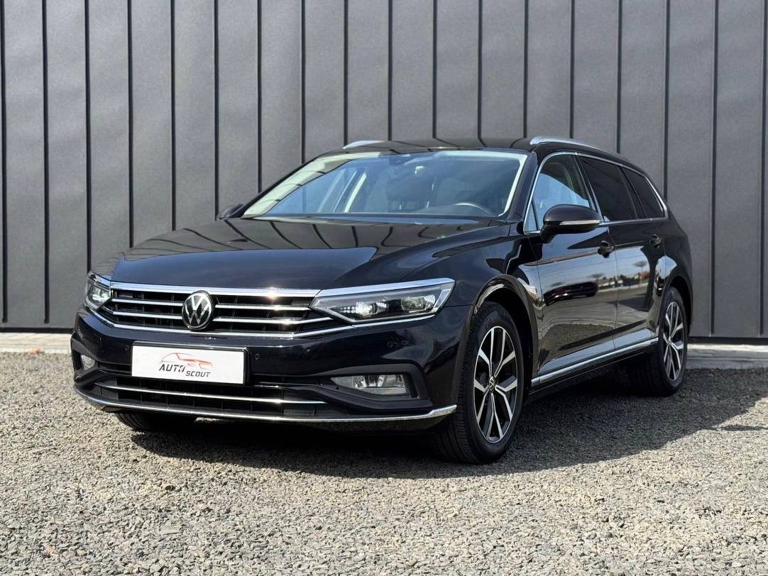 VW Passat Elegance