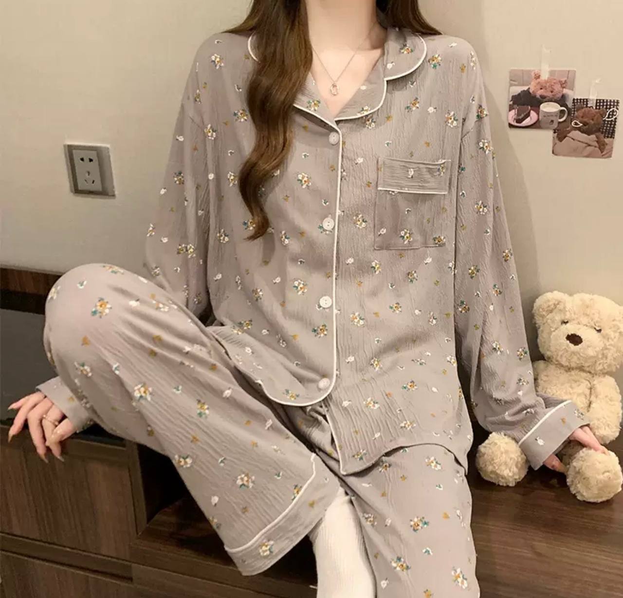 Піжама жіноча в квітковий принт, сіра , костюм для дому