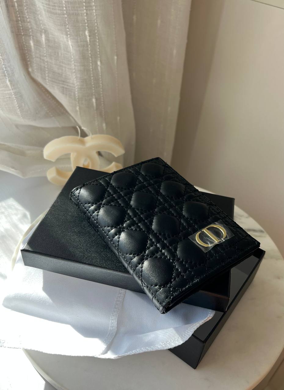 Обкладинка на паспорт Dior
