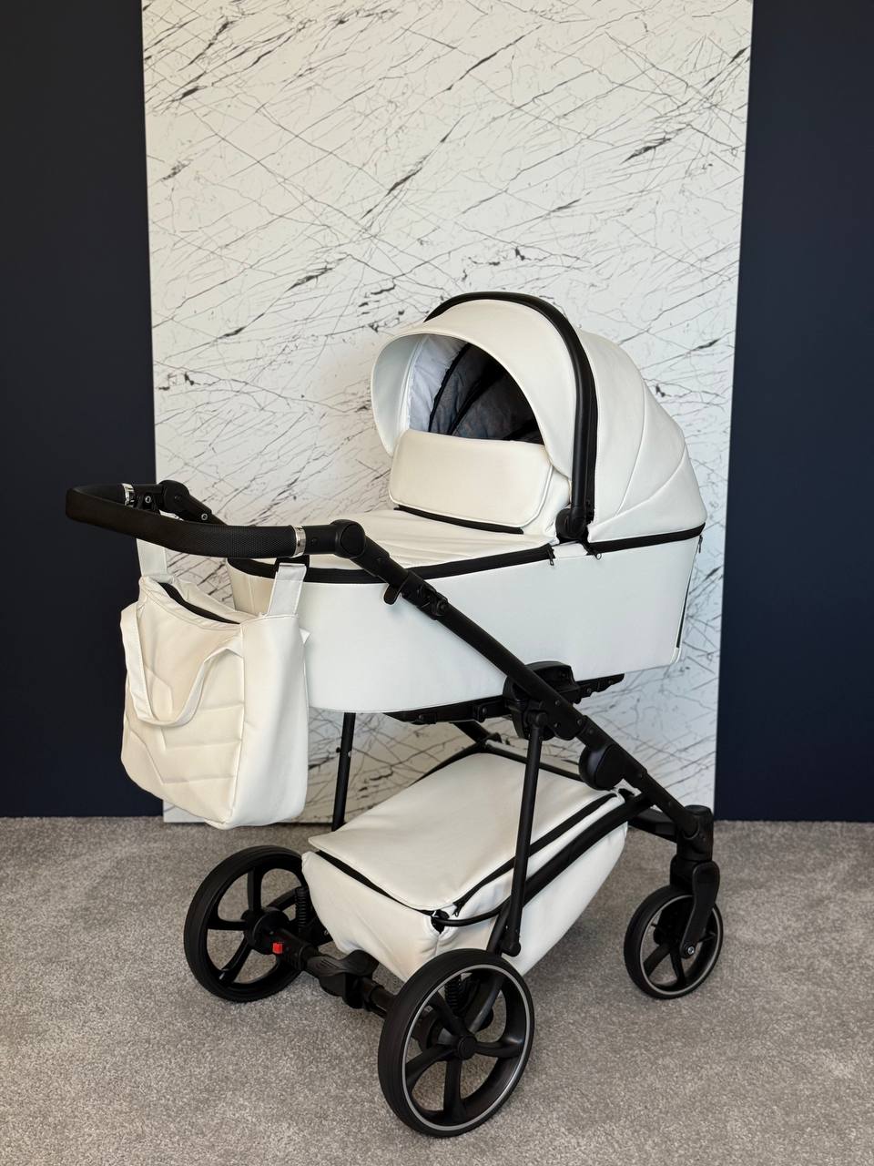 Коляска 2в1 Baby Pram Evelyn екошкіра White