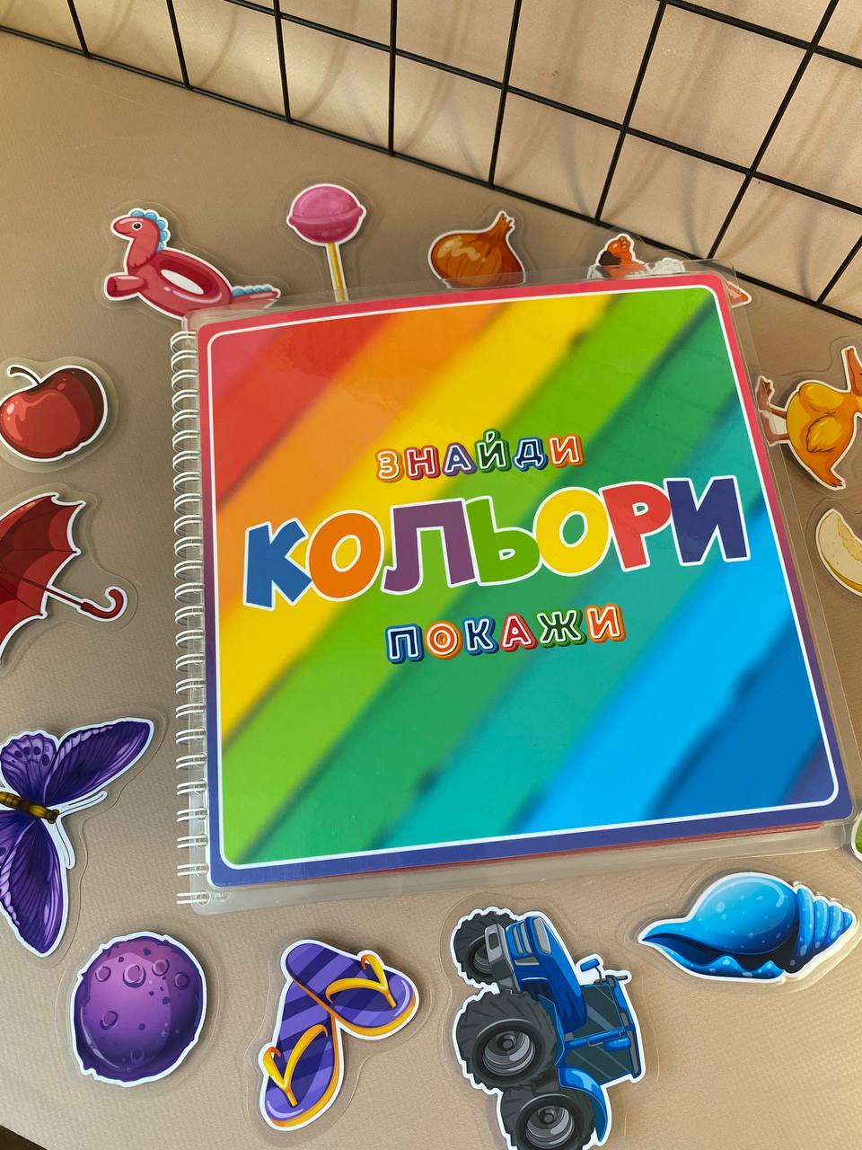 Альбом на липучках " Кольори  "