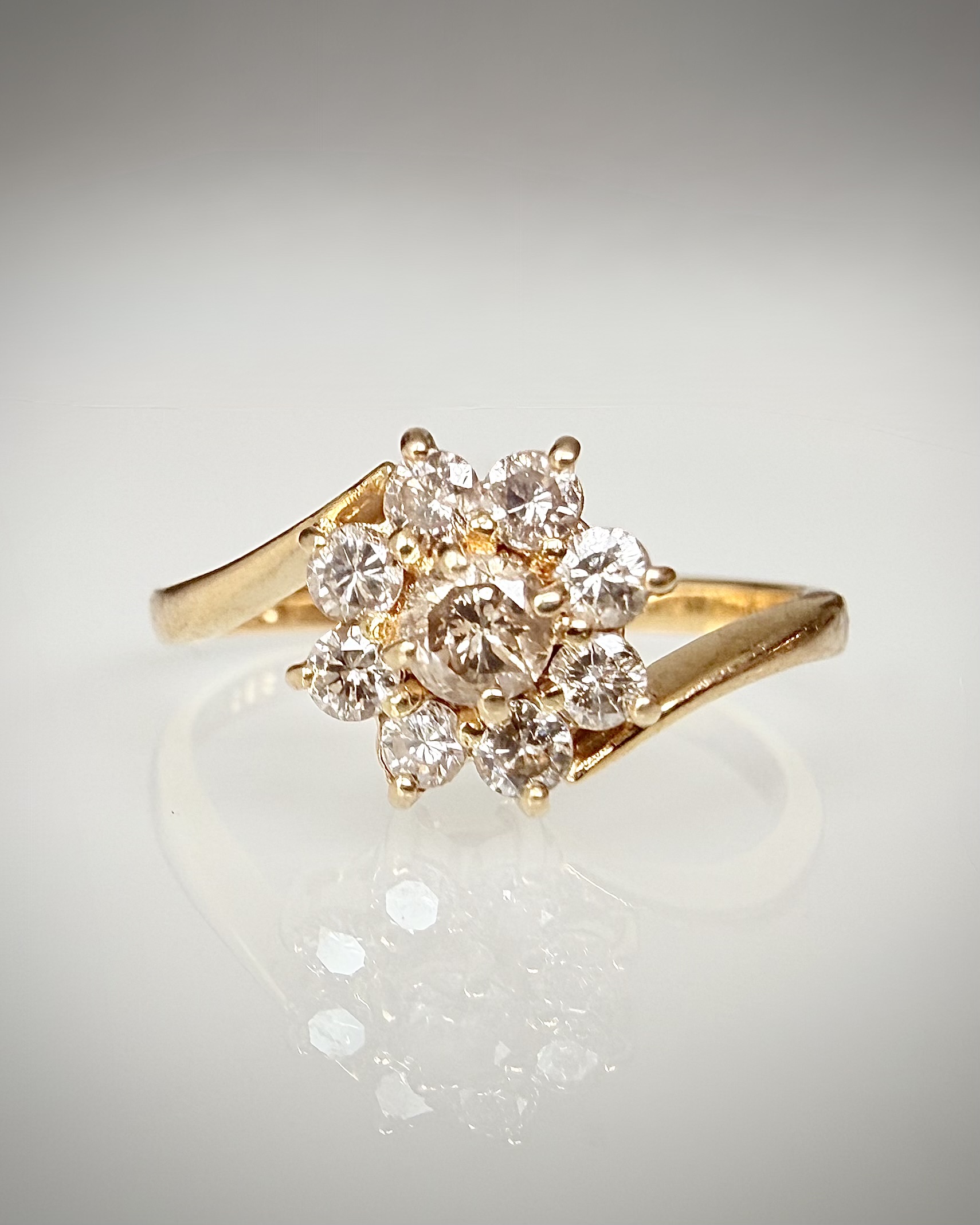 18K Keltakultainen Vintage Flower Cluster -timanttisormus 0,38 ct – Luonnontimantit