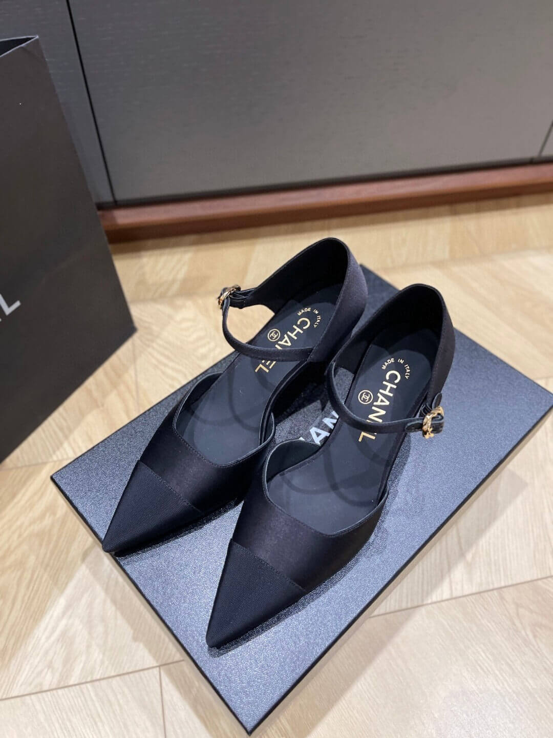 Chanel босоніжки