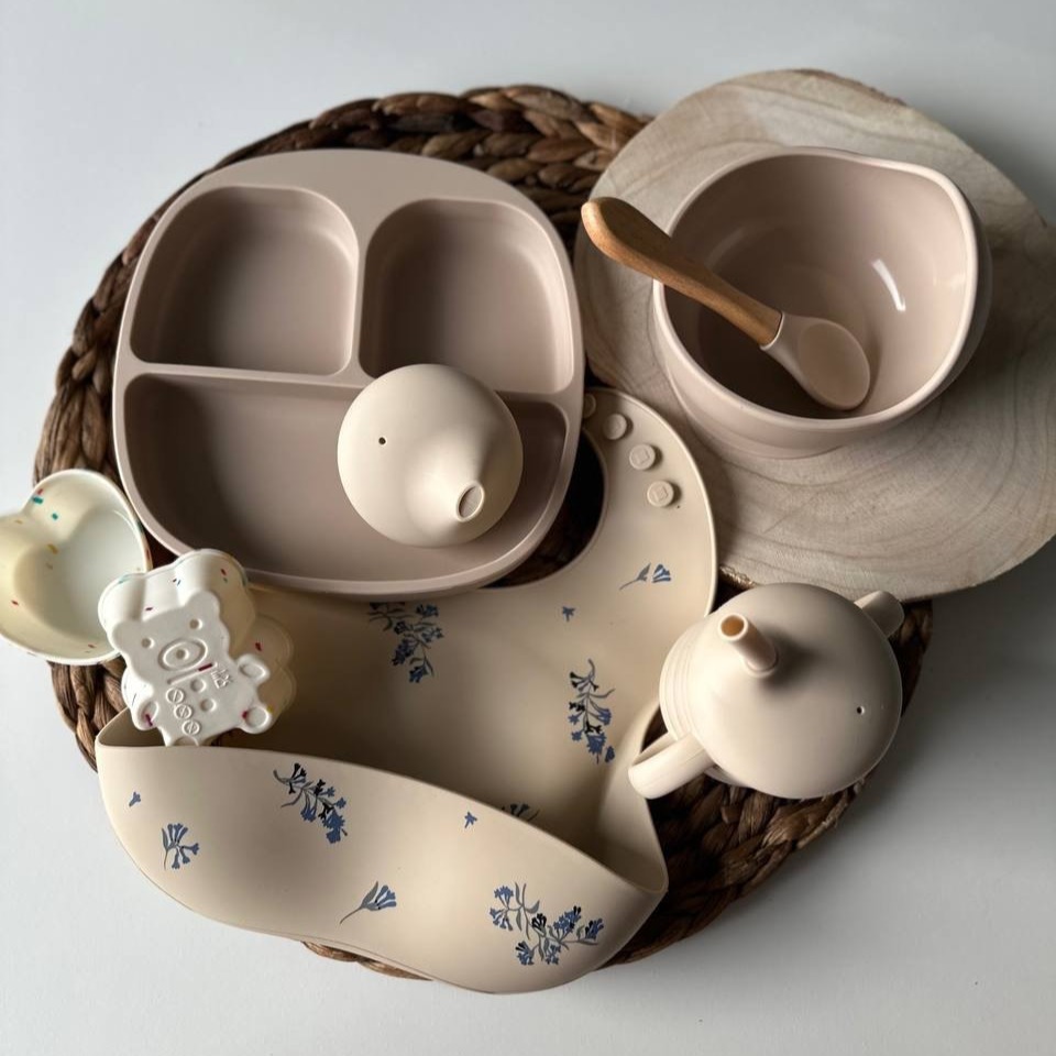 Набір силіконового посуду Беж