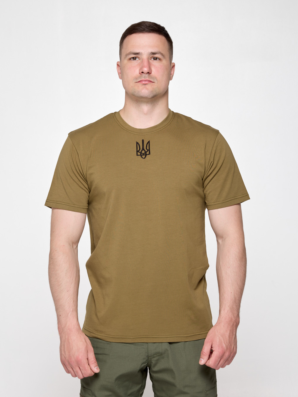 Футболка базова чоловіча UKM з вишивкою "Герб" олива