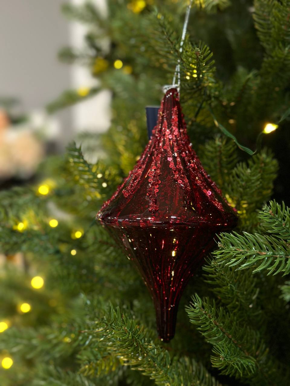 Ялинкова прикраса рельєфної форми з декором з намистин 20 см, колір - бургунді