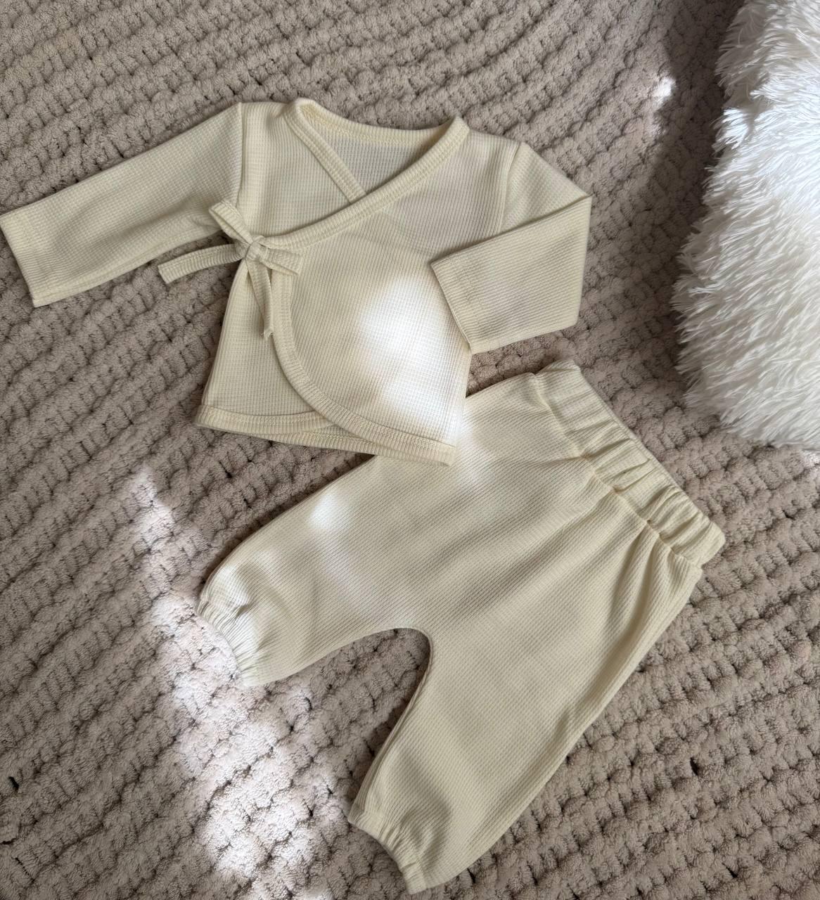 Комплект для новонародженого: розпашонка + штанці