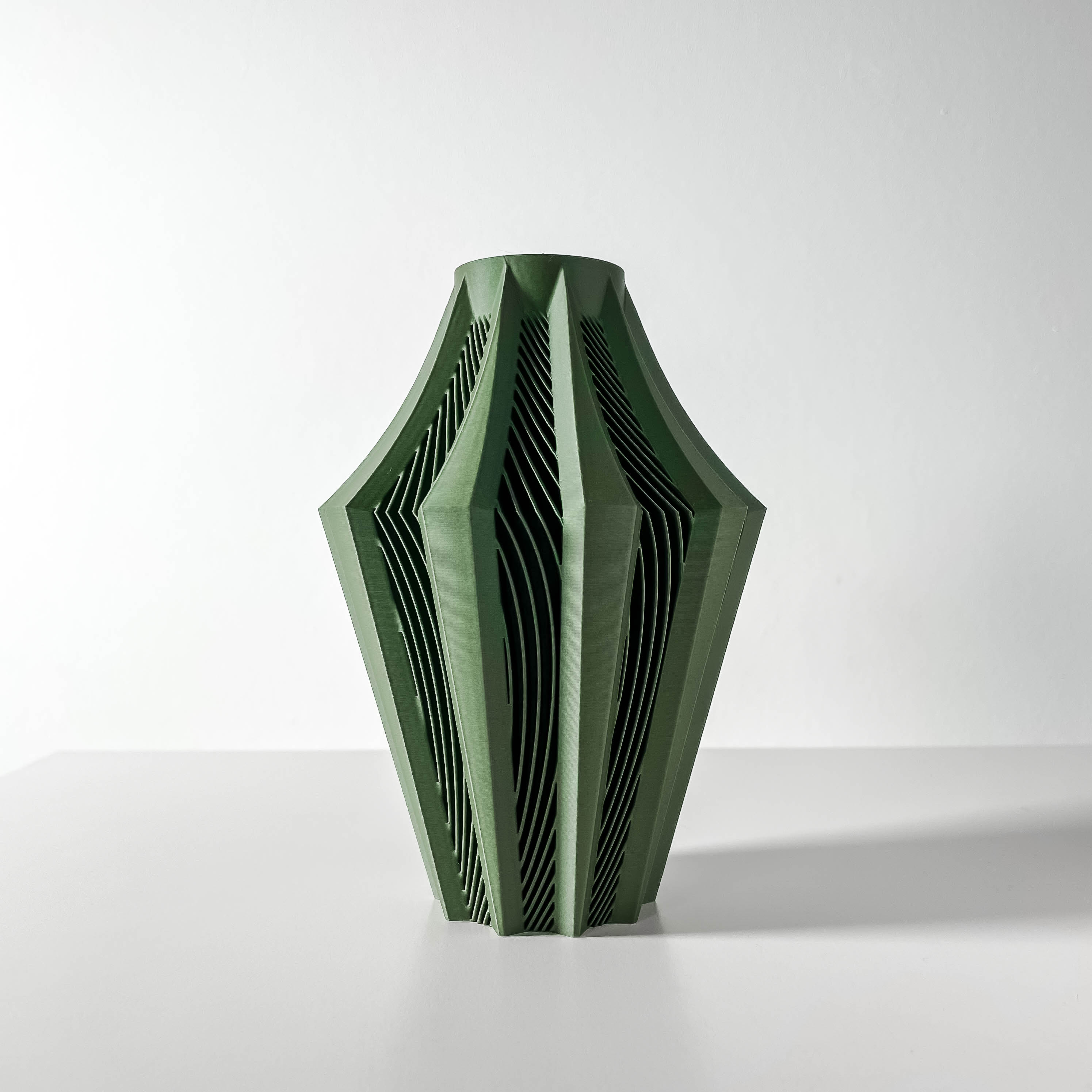 Walo Vase – Modern Decorative Vase