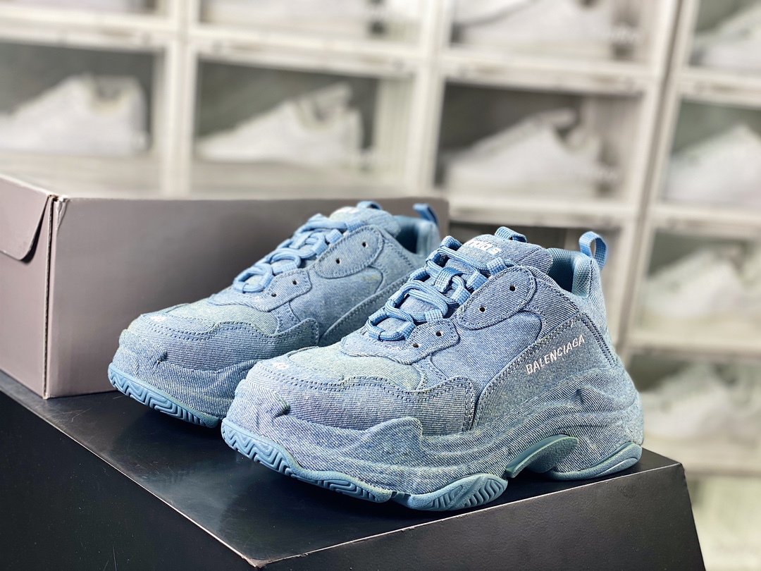 Balenciaga Triple S Clear Sole Sneaker  524039 W2FA1 9911