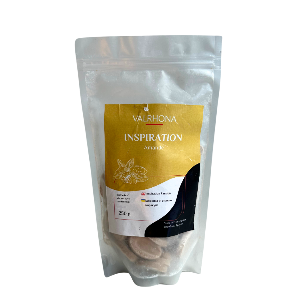 Шоколад Inspiration Amande Valrhona зі смаком мигдалю 250 г