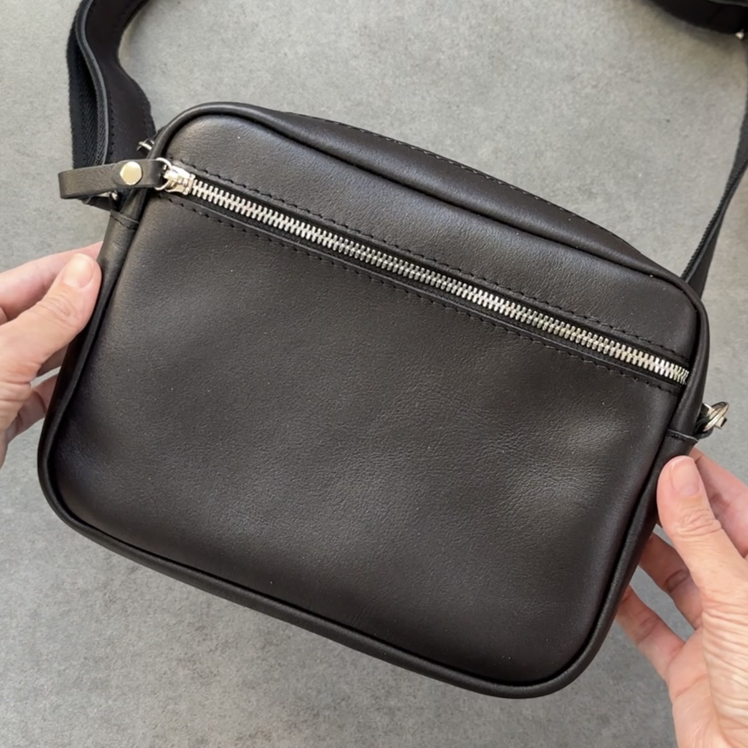 Сумка-кросбоді чоловіча Lee з натуральної шкіри