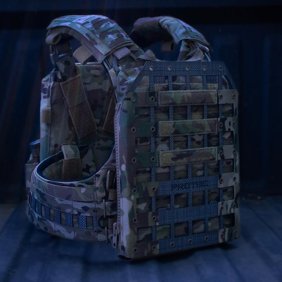 Універсальна модульна наспинна MOLLE панель "LEGO" від українського бренду "PROTEC UA".