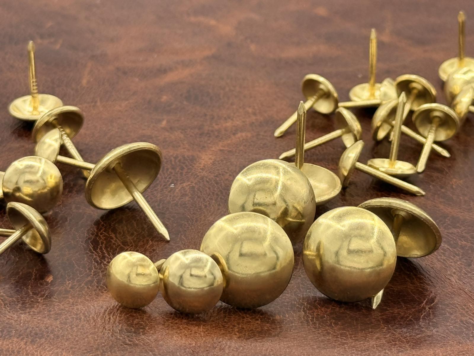 Декоративні меблеві цвяхи для оббивки меблів Gold (Золото)