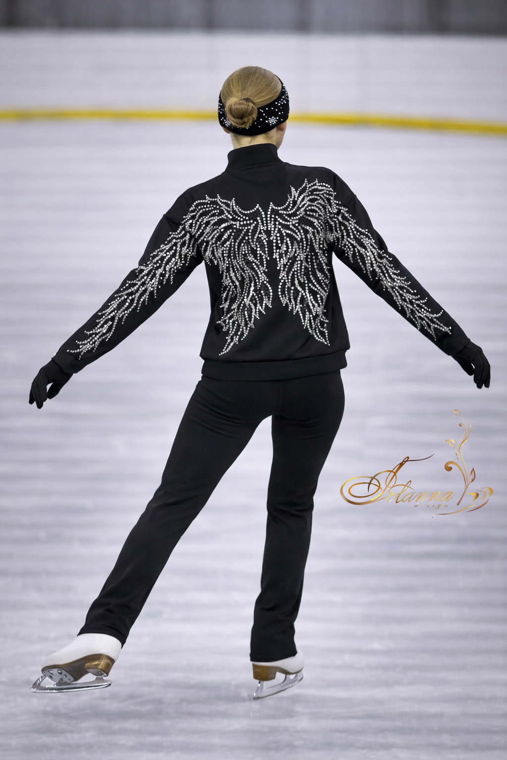Figure Skating with Rhinestone Wings, Ice Outfit, Competition Jacket