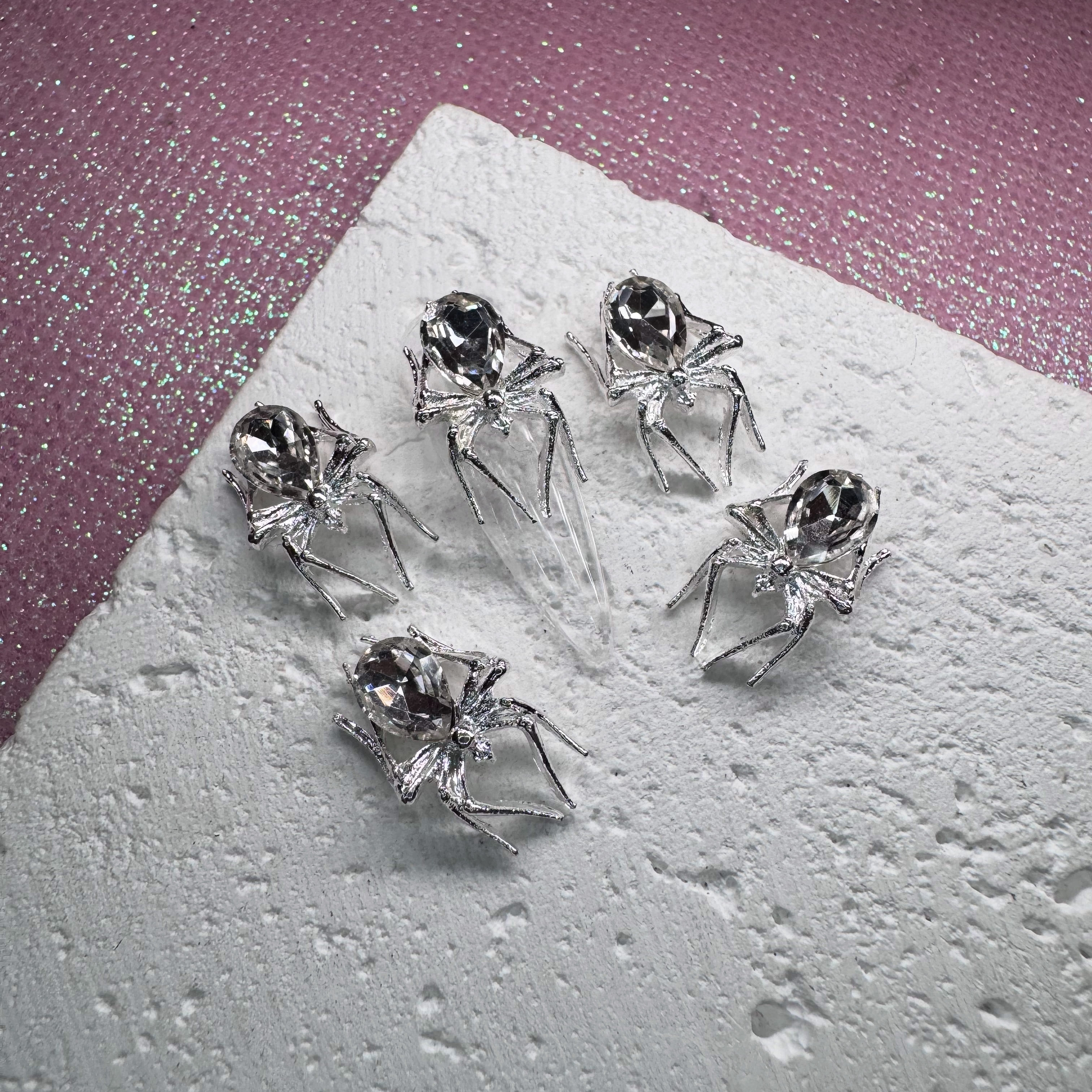 Фігурка для нігтів "Великий павук"