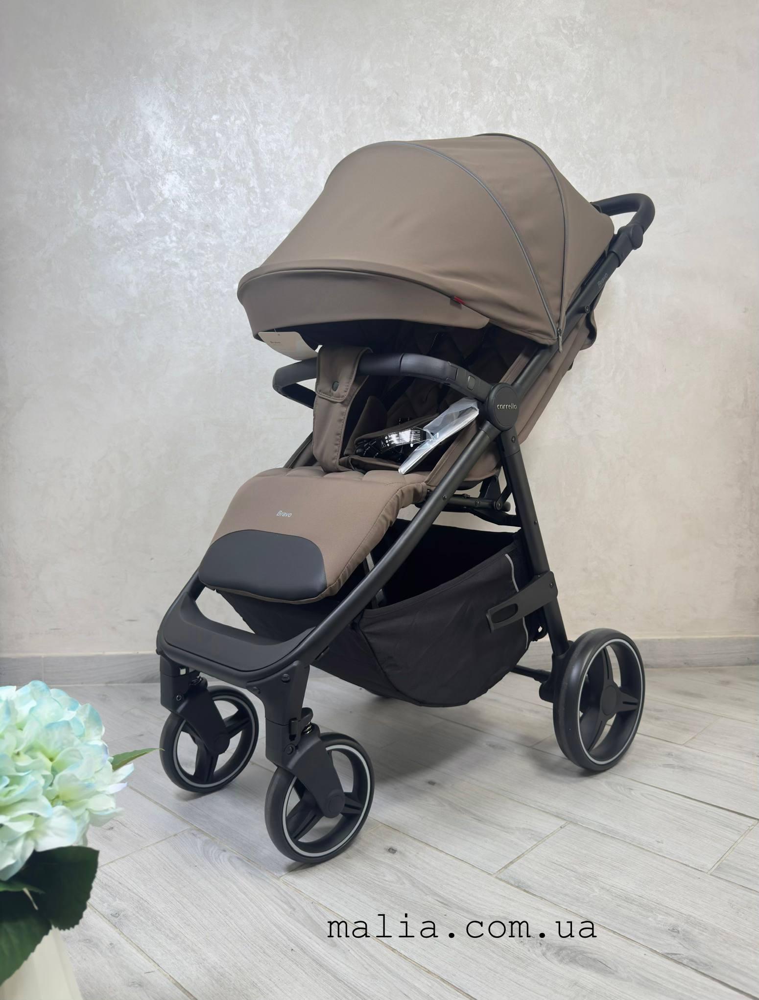 Візок прогулянковий Carrello Bravo CRL-8512 Castle Beige