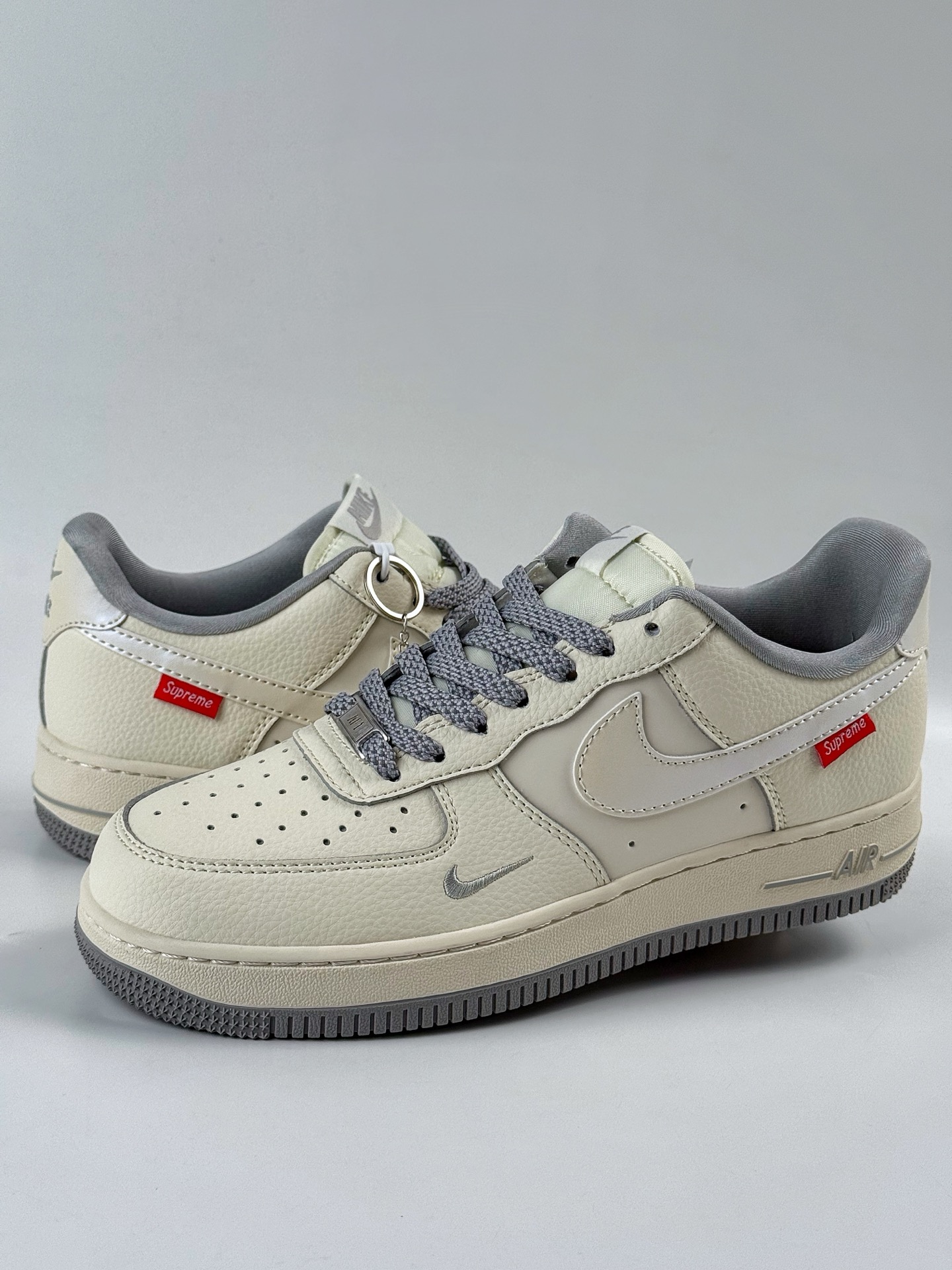 Nike Air Force 1 Low 07 x Supreme Off XX3168-195