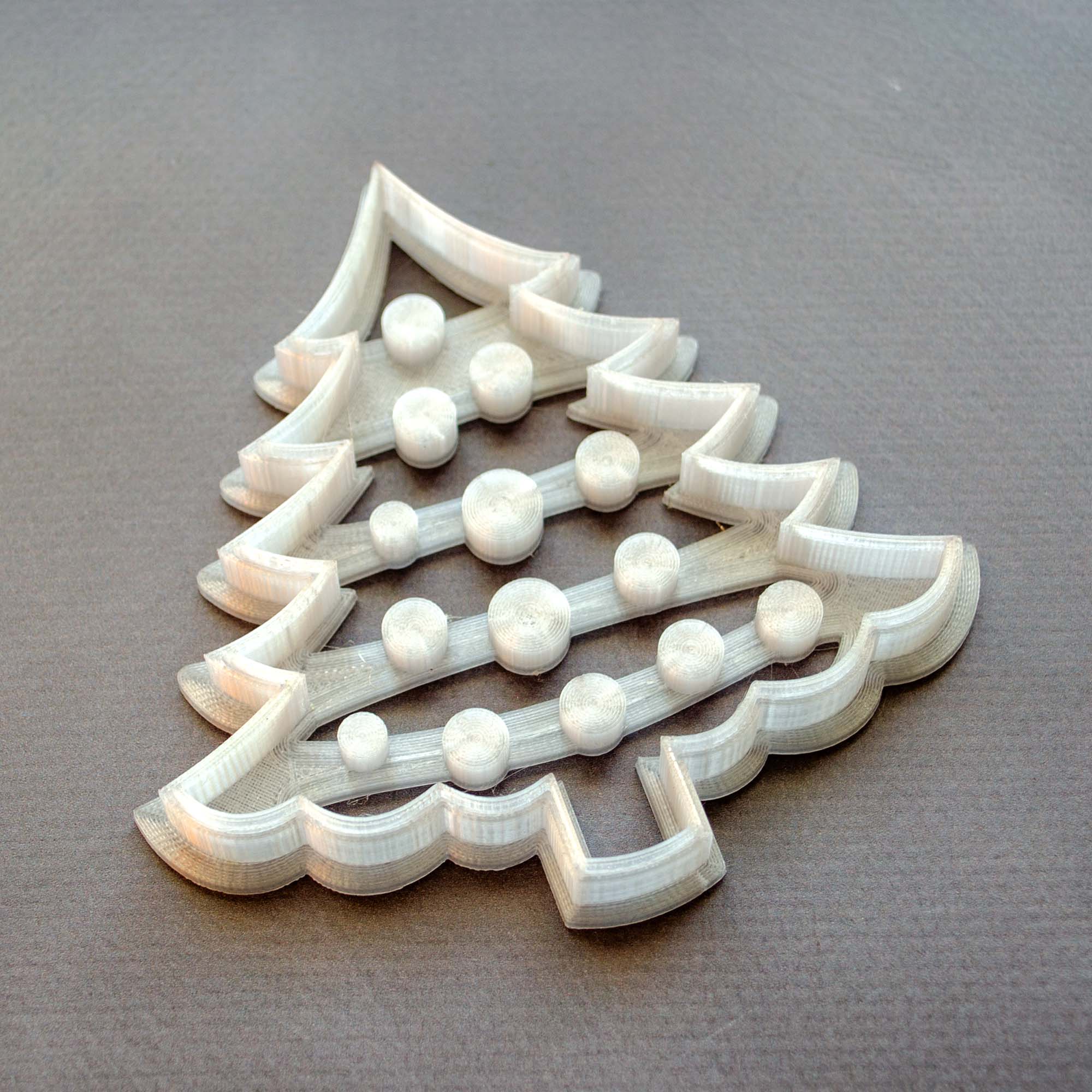 Пластикова вирубка (форма, каттер) для пряників і печива Ялинка, 11х11 см