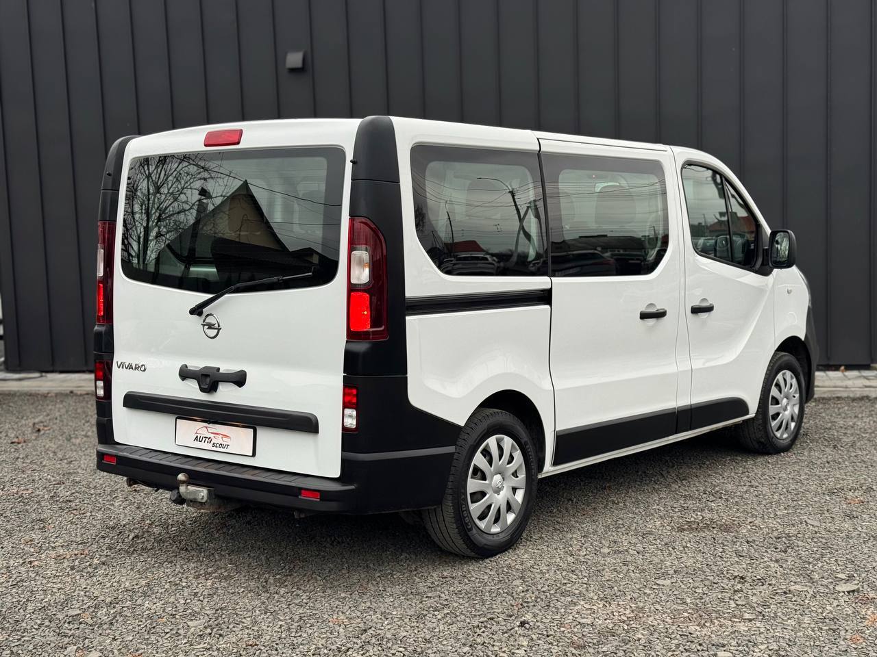 Opel Vivaro B L1H1