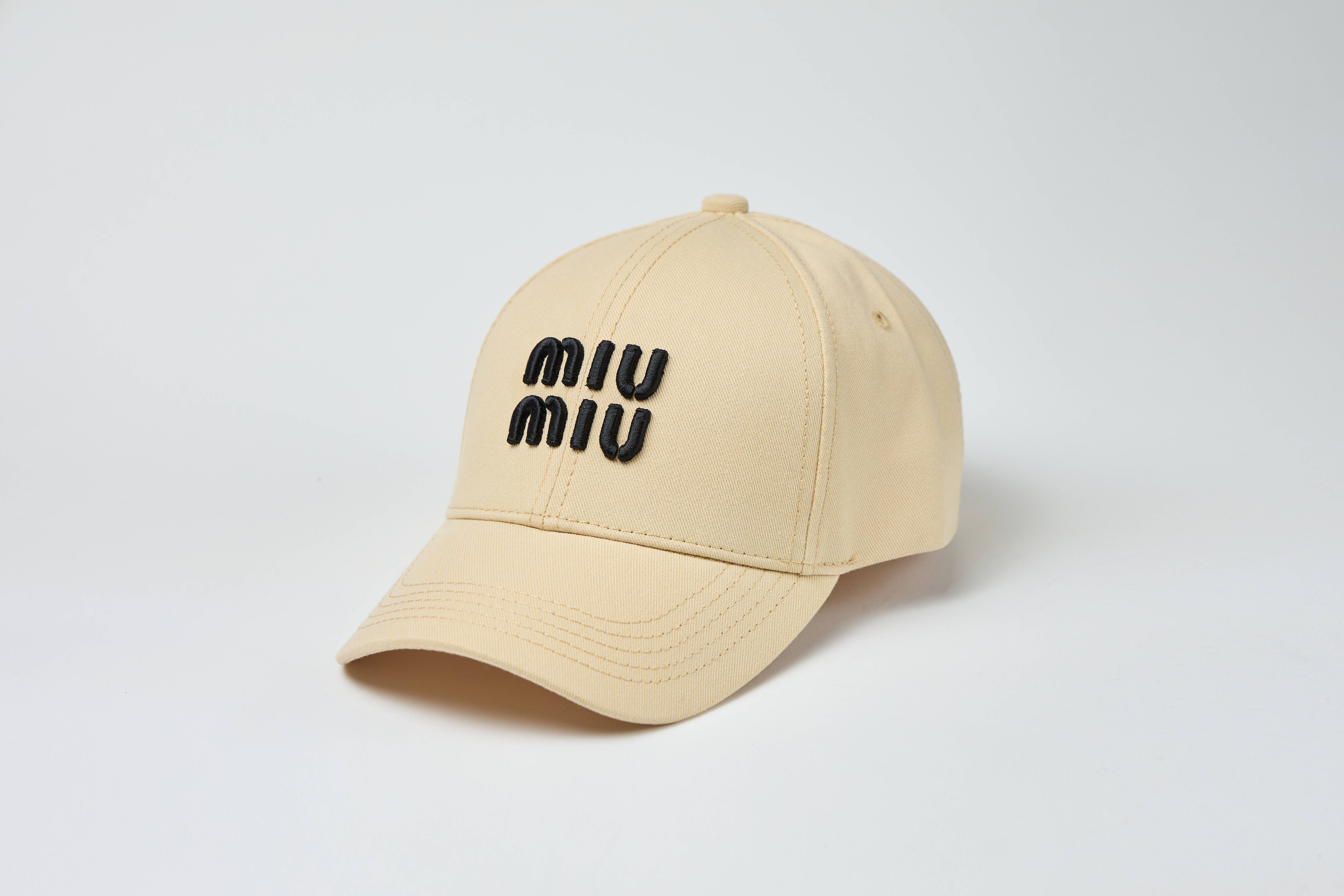 Бейсболка MIU MIU - Міу Міу Бежева Вишивка Чорна Копія