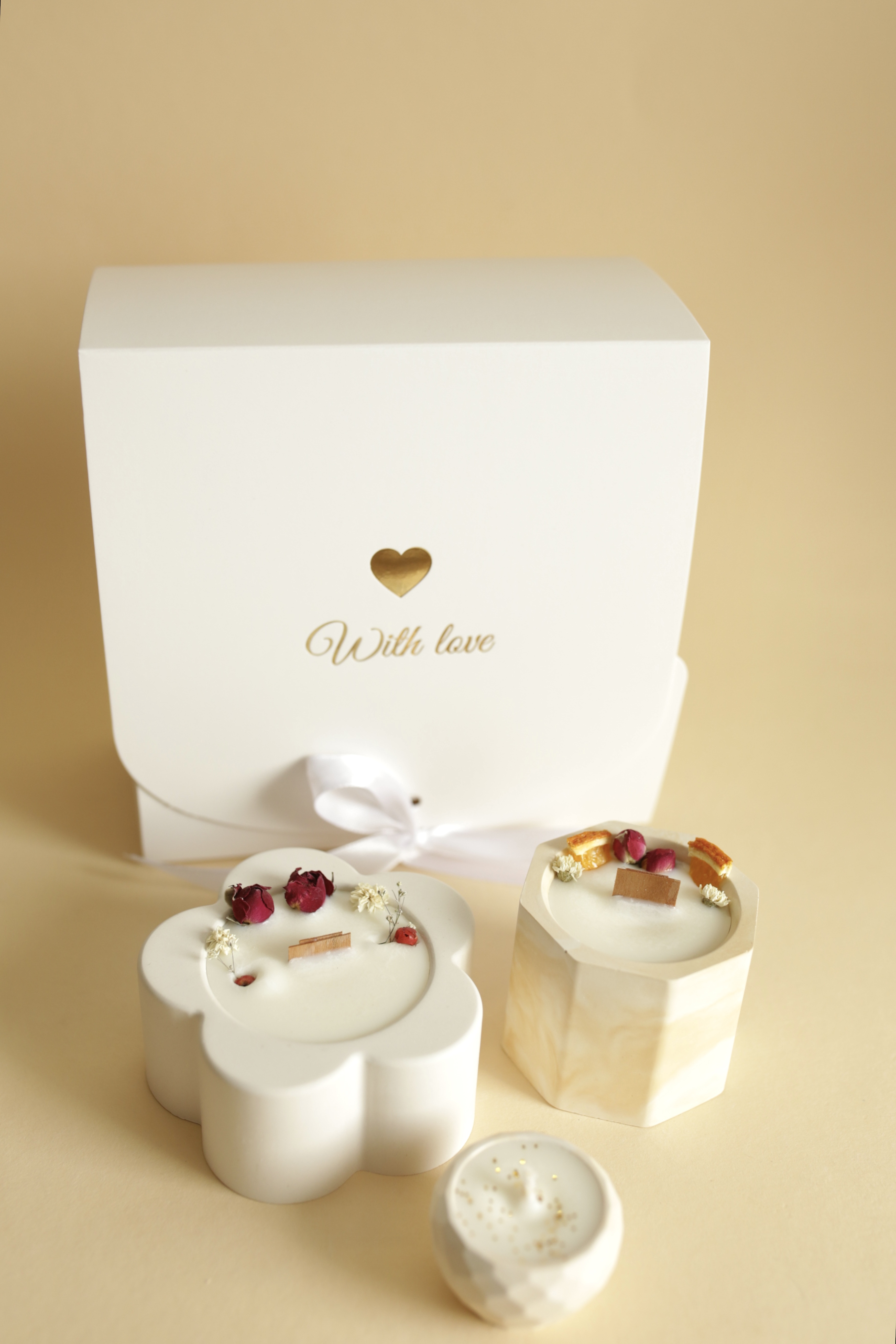 1.бокс № 11.6-(чорничний мафін+лимонне меренгове тістечко)