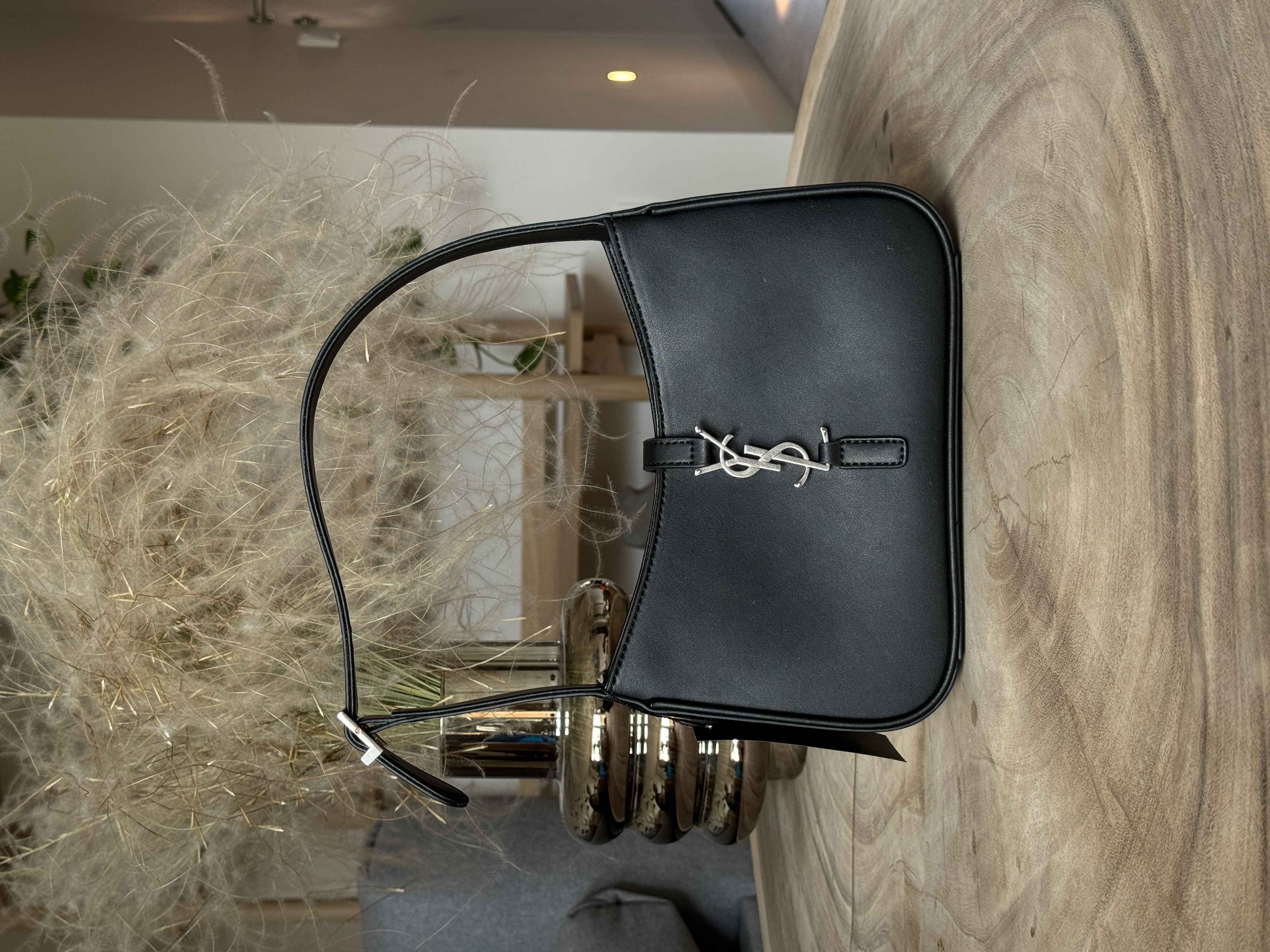 Yves Saint Laurent Hobo Le 5 A 7 Leather Shoulder Bag in Black/Silver