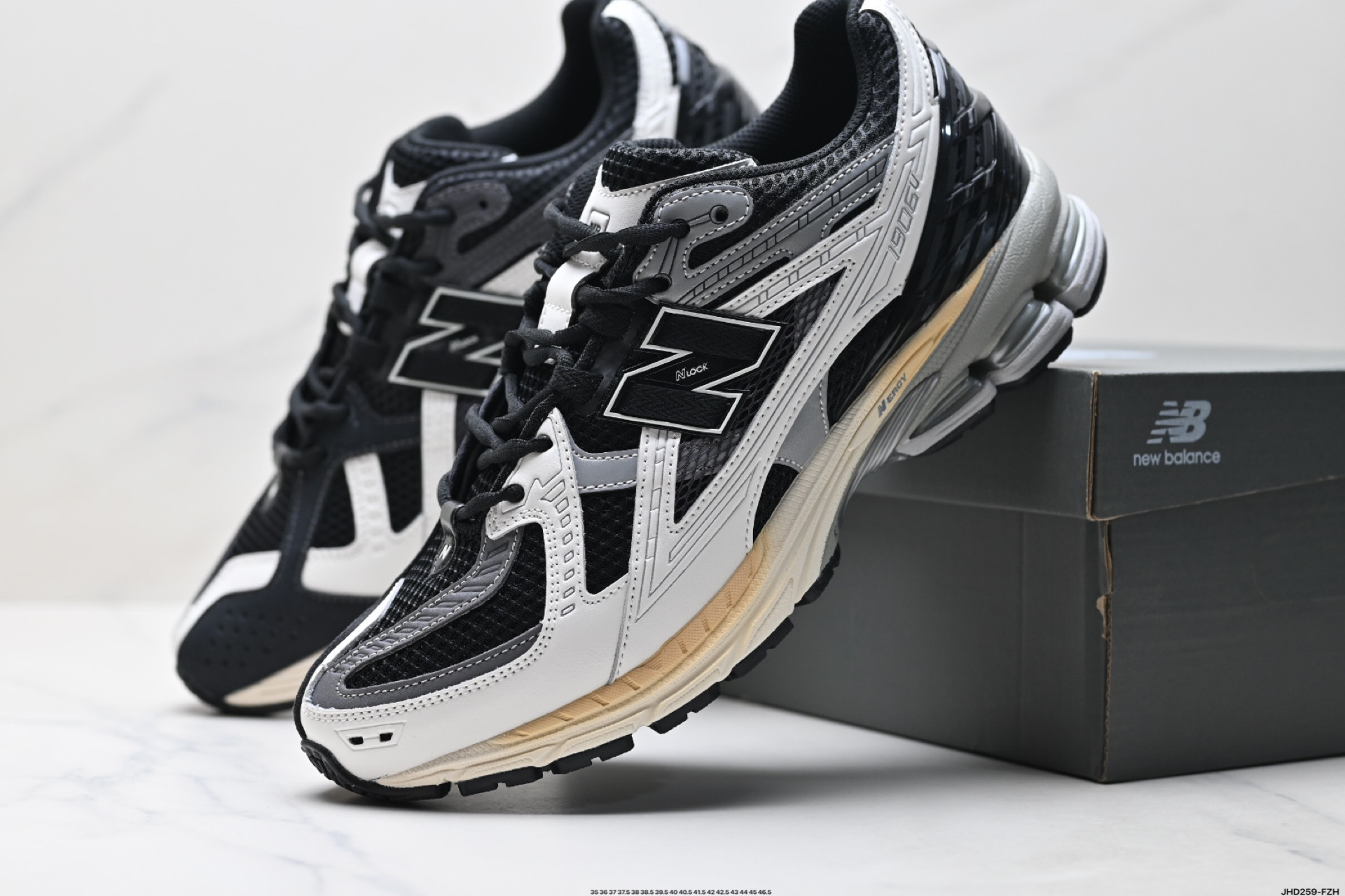 New Balance U1906NC