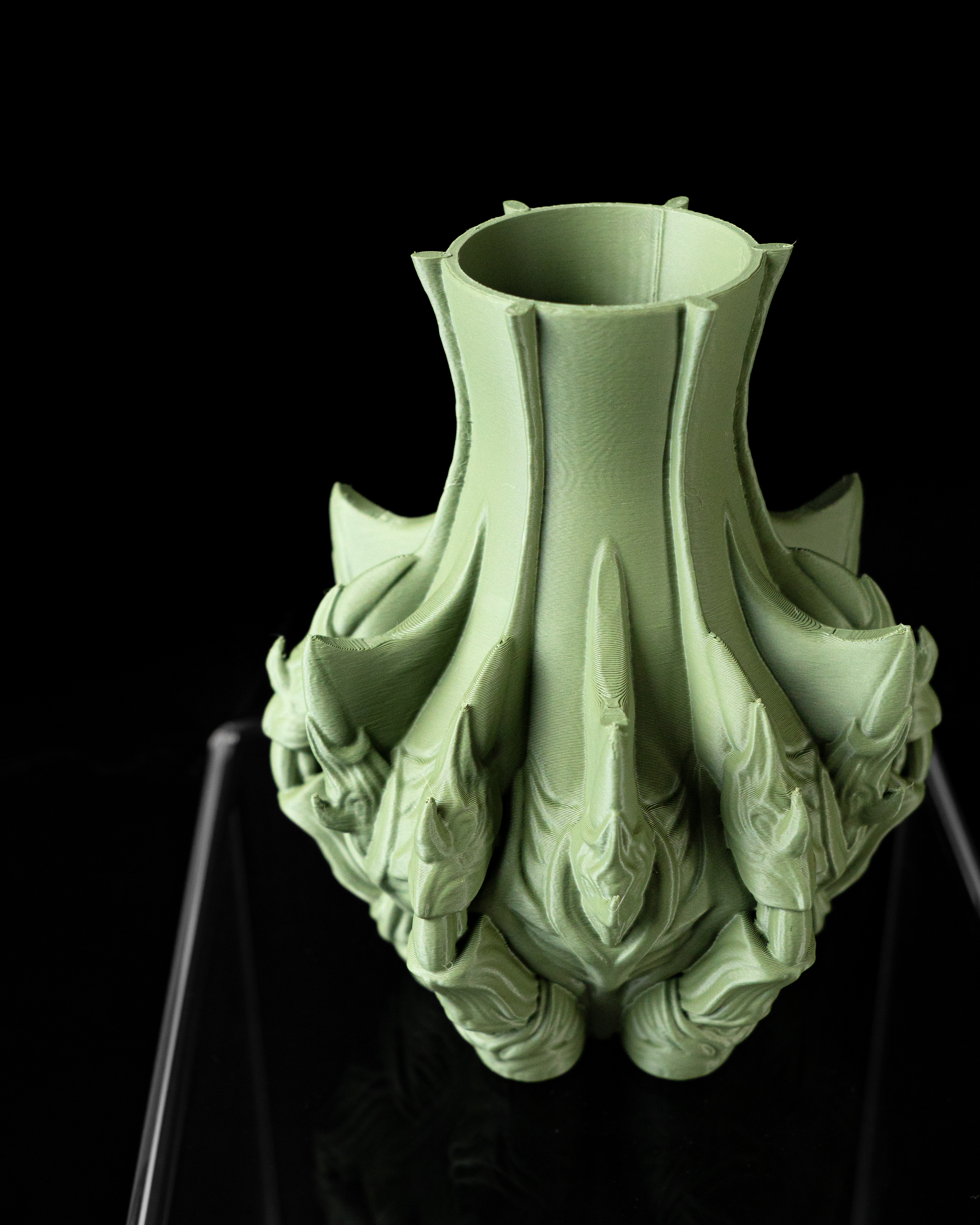 Claw Flower Vase – Modern 3D Printed Vase