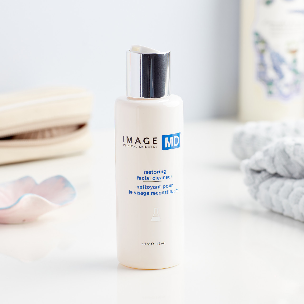 Image Skincare MD Restoring Facial Cleanser, 118 ml - Очищуючий гель з АНА та ВНА кислотами